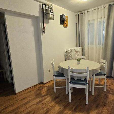 Apartman Mix2 Zagreb - Maksimir Kbc Rebro Exterior photo
